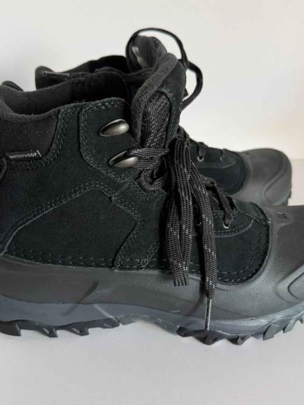 The North Face Snowfuse Boot Black Heatseeker Waterproof Men's Size 7.5 NWOT